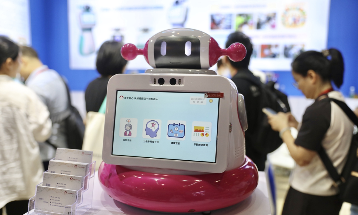 中国の「銀色経済」戦略の裏に潜むリスク